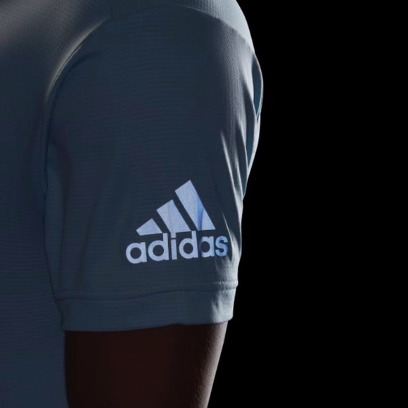 LAST ONE!! New Adidas Mens Freelift Climachill Tee Light Blue Size Medium - Picture 9 of 14